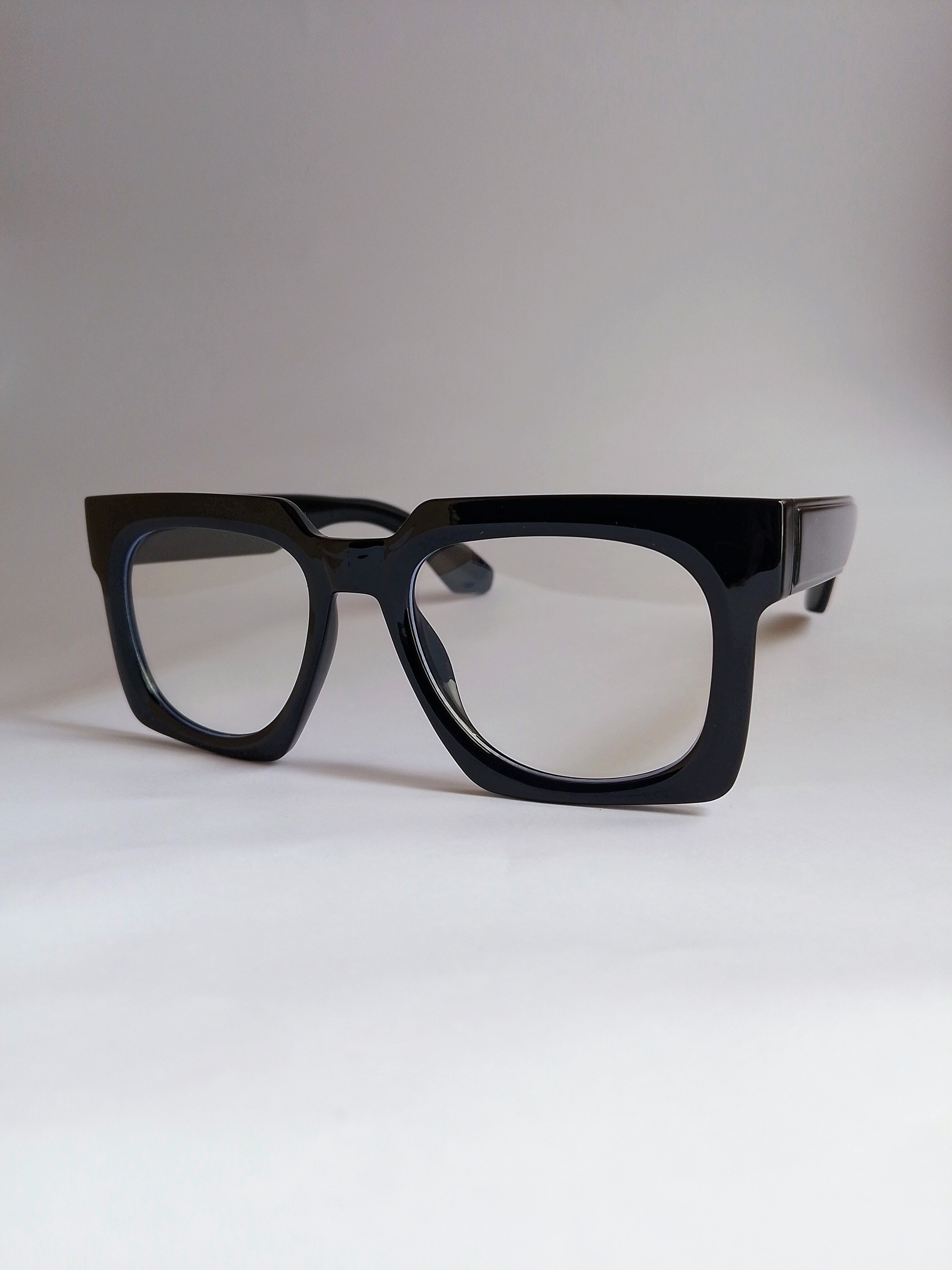 Bold Classic Black