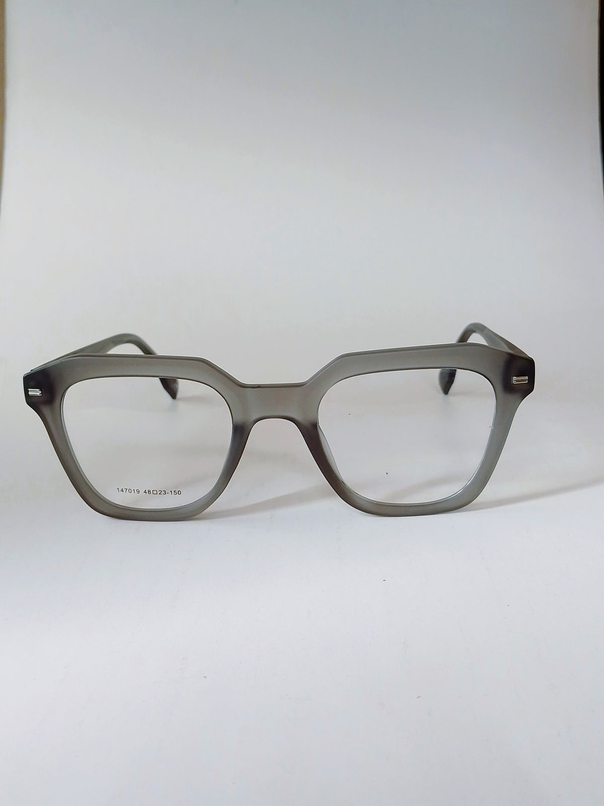 Square bold acetate eyeglasses – light gray, 3/4 angle view