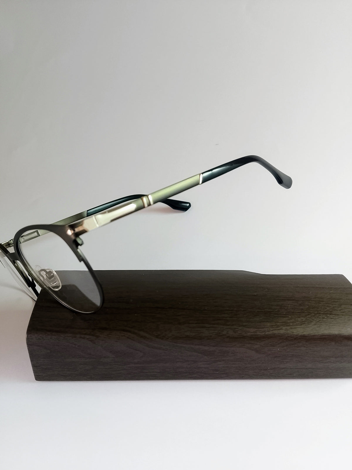 Parsole Frame