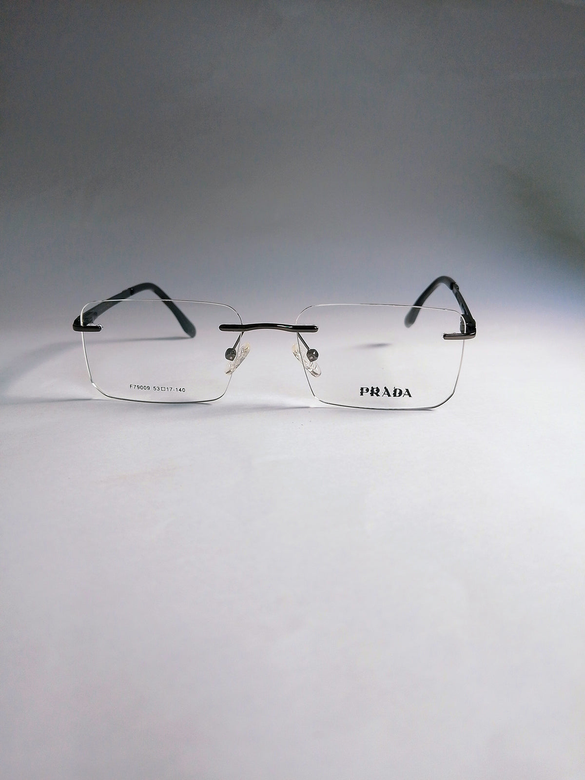 Liora lightweight rimless frame side view for clear vision
